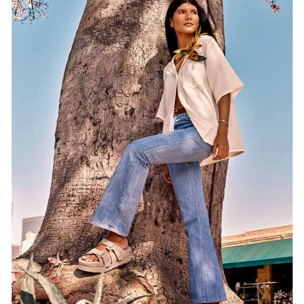 UGG Goldenstar Hi Slide